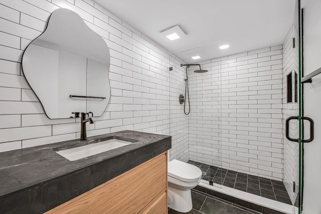 6670 VILLA SONRISA Drive 213, Boca Raton, FL 33433
