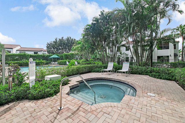 6670 VILLA SONRISA Drive 213, Boca Raton, FL 33433