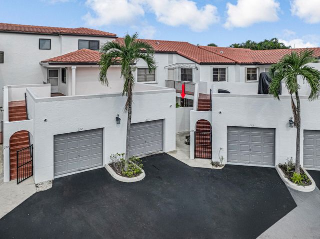 6670 VILLA SONRISA Drive 213, Boca Raton, FL 33433
