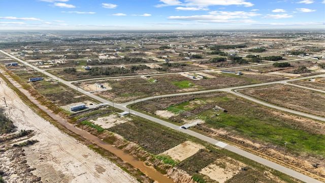 405 Road 5854, Cleveland, TX 77327