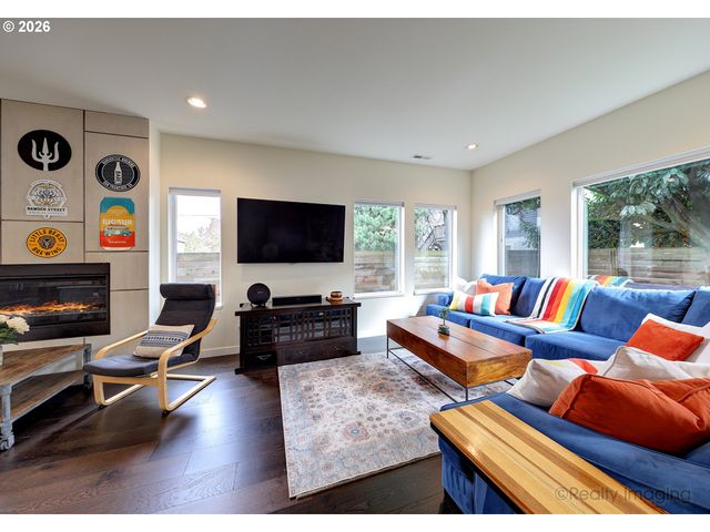 4828 N MISSOURI Ave, Portland, OR 97217