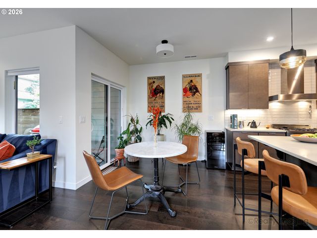 4828 N MISSOURI Ave, Portland, OR 97217