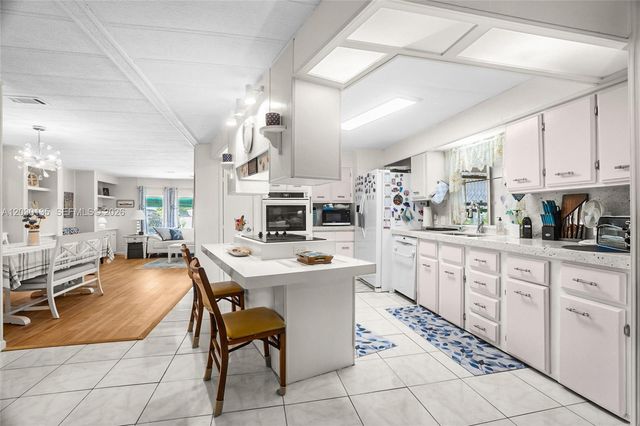 202 NW 52nd Court, Deerfield Beach, FL 33064