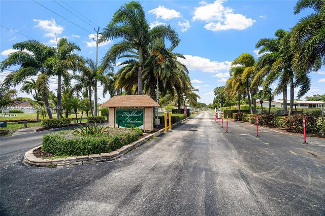 202 NW 52nd Court, Deerfield Beach, FL 33064
