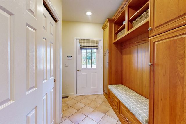 19 Haven Rd., Medfield, MA 02052