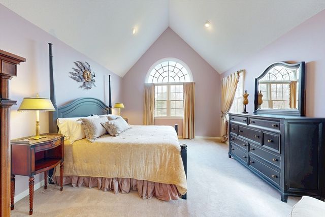 19 Haven Rd., Medfield, MA 02052