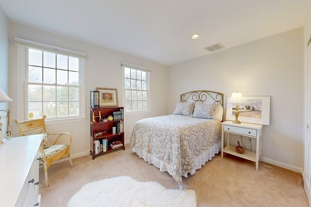 19 Haven Rd., Medfield, MA 02052