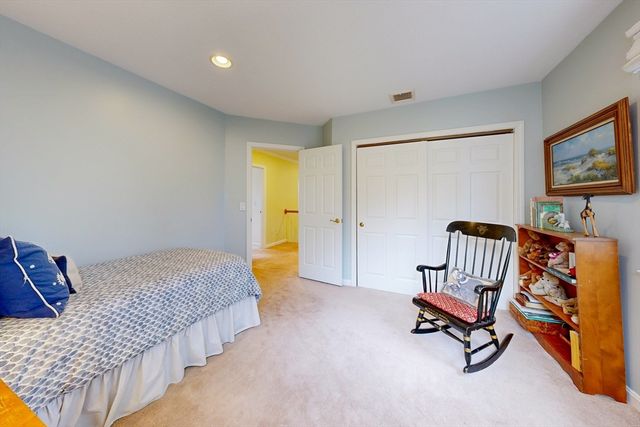 19 Haven Rd., Medfield, MA 02052