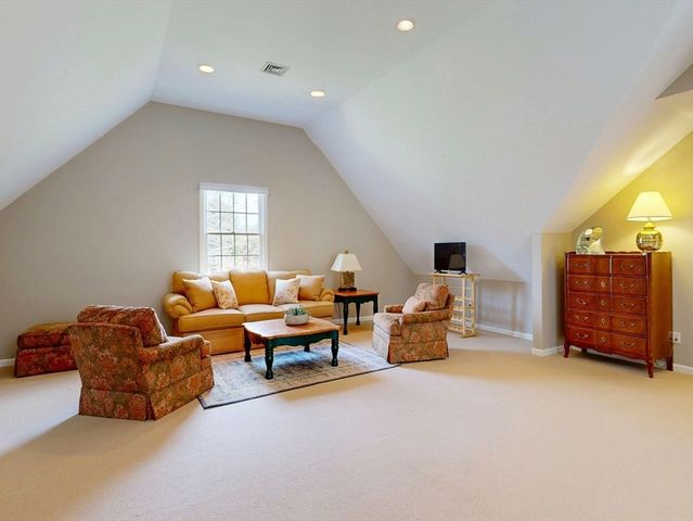 19 Haven Rd., Medfield, MA 02052