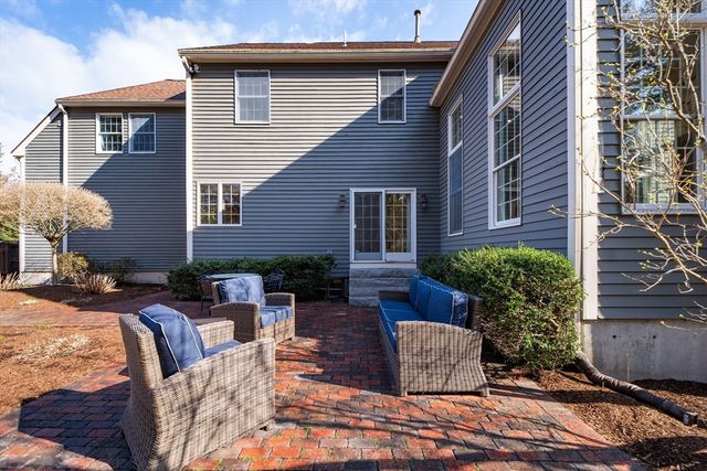 19 Haven Rd., Medfield, MA 02052