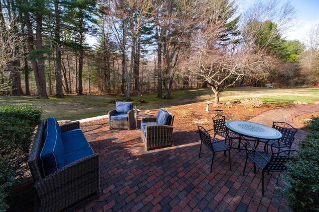 19 Haven Rd., Medfield, MA 02052