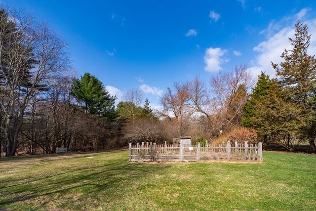 19 Haven Rd., Medfield, MA 02052