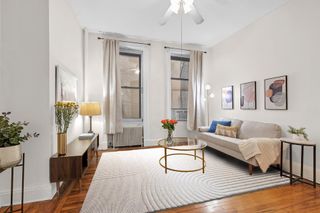 857 9th Avenue # 1-D, New York City, NY 10019