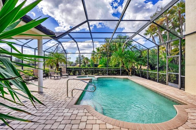 7908 TREESDALE GLEN, Lakewood Ranch, FL 34202