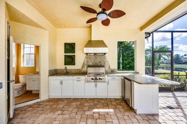 7908 TREESDALE GLEN, Lakewood Ranch, FL 34202