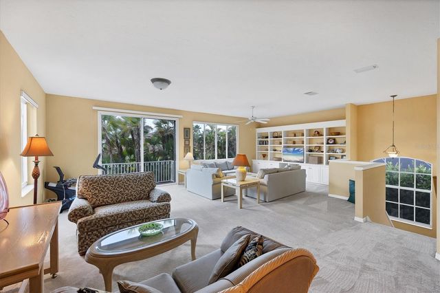 7908 TREESDALE GLEN, Lakewood Ranch, FL 34202