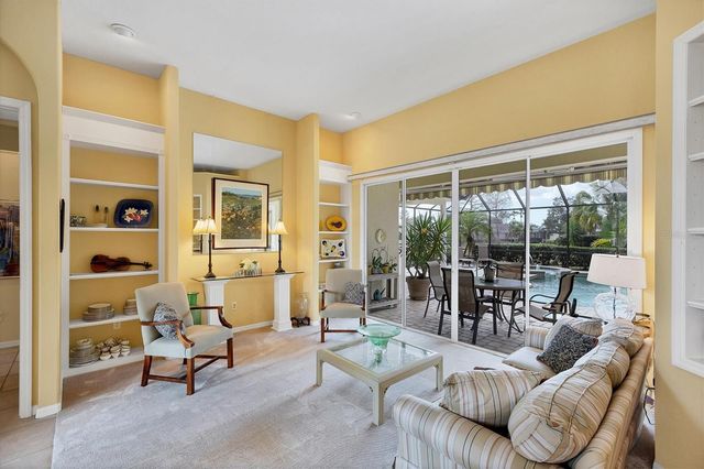 7908 TREESDALE GLEN, Lakewood Ranch, FL 34202