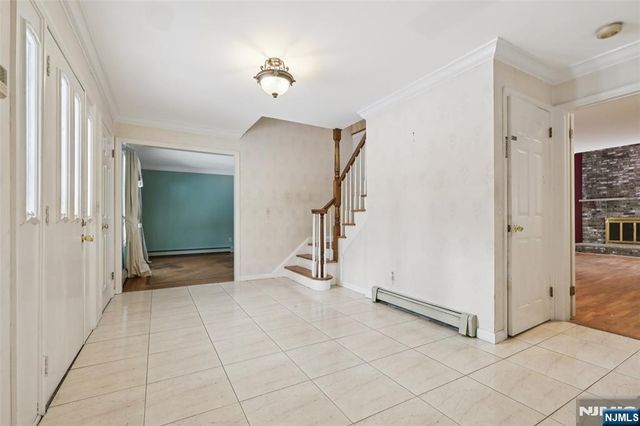 45 Lake Road, Upper Saddle River, NJ 07458