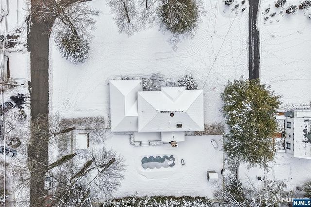 45 Lake Road, Upper Saddle River, NJ 07458