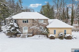 45 Lake Road, Upper Saddle River, NJ 07458