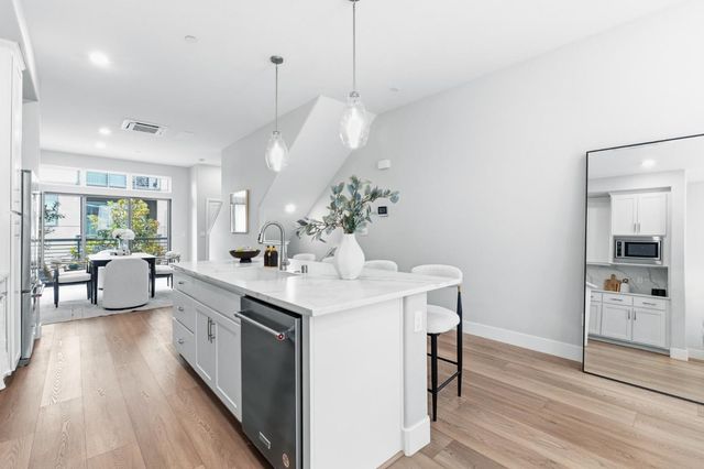 185 Waters Park Circle, San Mateo, CA 94403