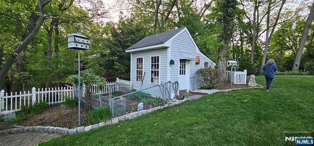 309 Paul Court, Wyckoff, NJ 07481