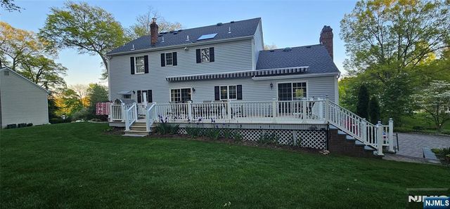 309 Paul Court, Wyckoff, NJ 07481