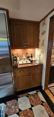 309 Paul Court, Wyckoff, NJ 07481