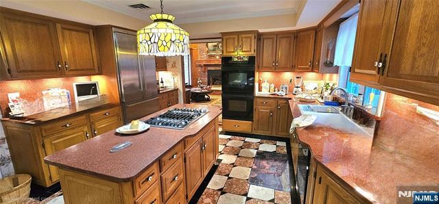309 Paul Court, Wyckoff, NJ 07481
