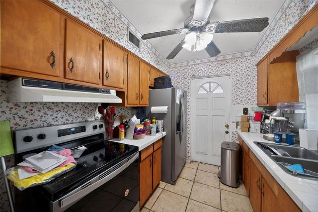 2615 PEEL AVENUE, Orlando, FL 32806
