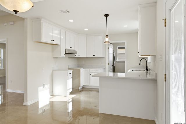 1090 Kifuri Street, Eagle Pass, TX 78852