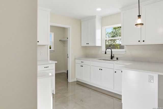 1090 Kifuri Street, Eagle Pass, TX 78852