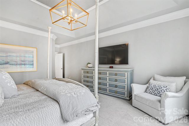 623 N Oak Drive, Huntersville, NC 28078