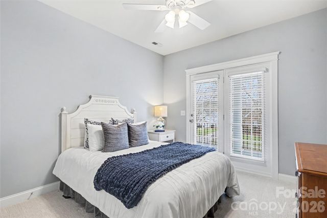 623 N Oak Drive, Huntersville, NC 28078