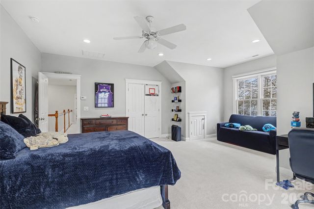 623 N Oak Drive, Huntersville, NC 28078