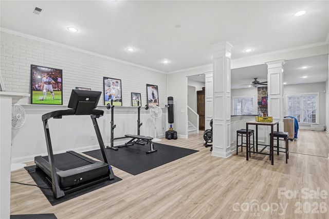 623 N Oak Drive, Huntersville, NC 28078