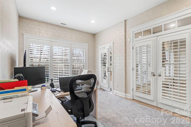 623 N Oak Drive, Huntersville, NC 28078