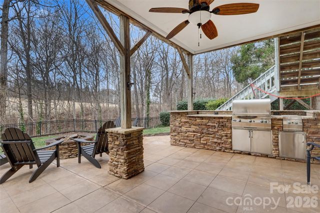 623 N Oak Drive, Huntersville, NC 28078