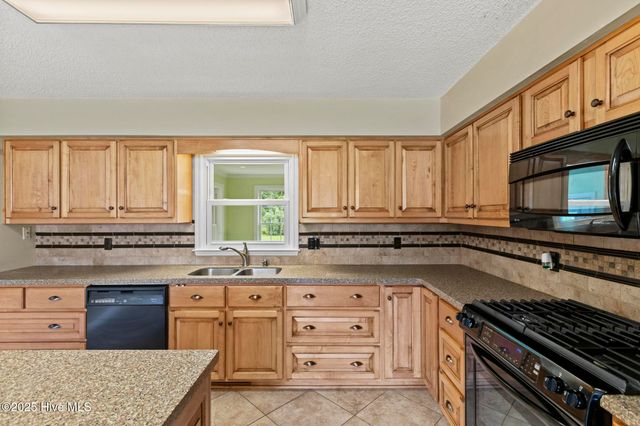 102 Howell Drive, Jacksonville, NC 28540