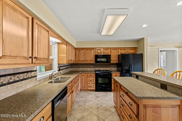 102 Howell Drive, Jacksonville, NC 28540