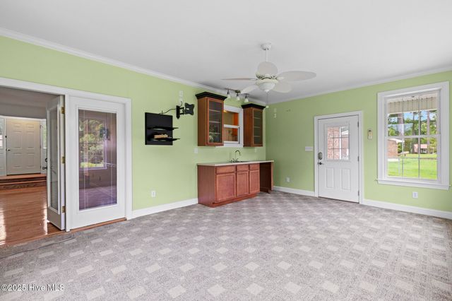 102 Howell Drive, Jacksonville, NC 28540