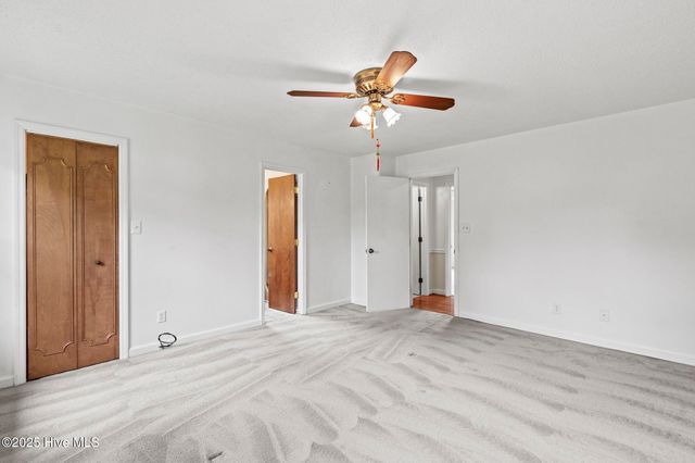 102 Howell Drive, Jacksonville, NC 28540