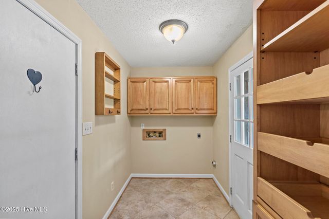 102 Howell Drive, Jacksonville, NC 28540