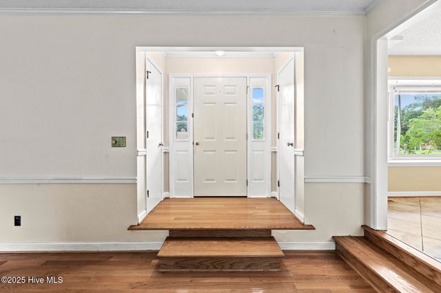 102 Howell Drive, Jacksonville, NC 28540
