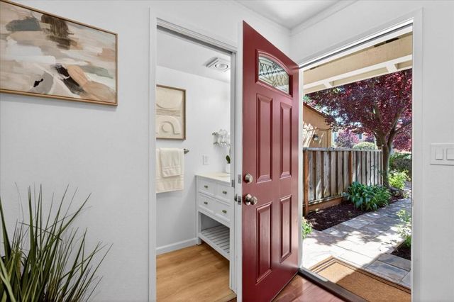461 Leahy Street, Redwood City, CA 94061