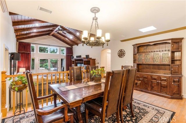 5823 Vesper, Sherman Oaks, CA 91411