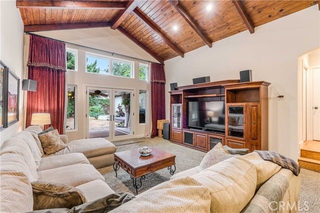 5823 Vesper, Sherman Oaks, CA 91411