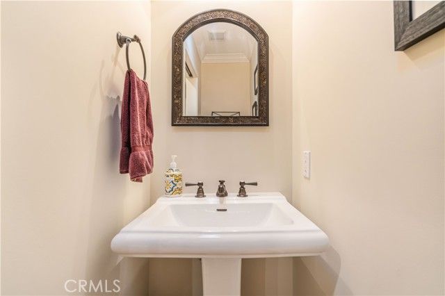 5823 Vesper, Sherman Oaks, CA 91411