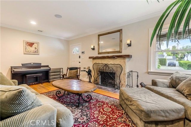 5823 Vesper, Sherman Oaks, CA 91411