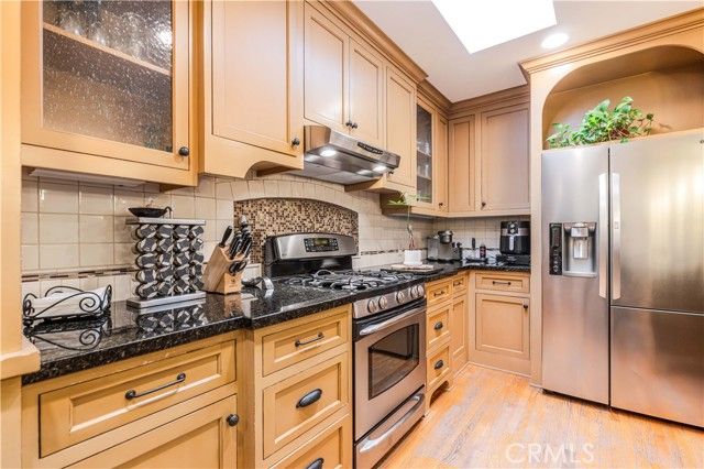 5823 Vesper, Sherman Oaks, CA 91411